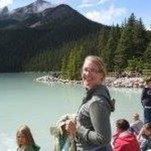 Meet your Posher, Lara